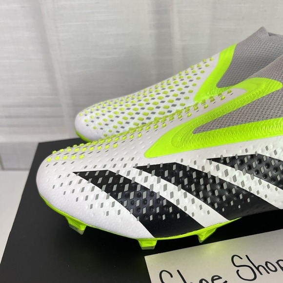 $300 Adidas Predator Accuracy + FG Soccer Cleats Laceless Men Size 7 / Womens 8 - Picture 2 of 8